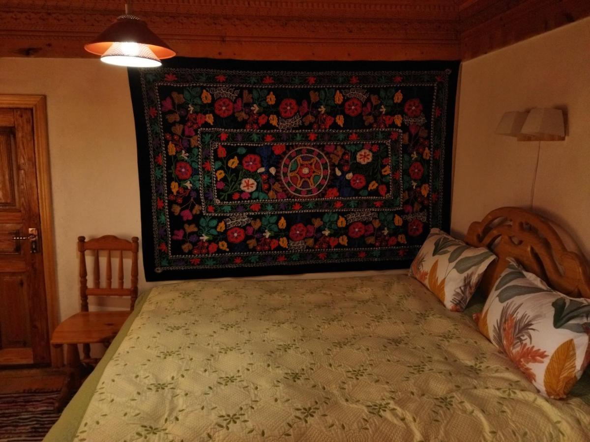 Ethno Guest House Caravan Tamchy Eksteriør billede