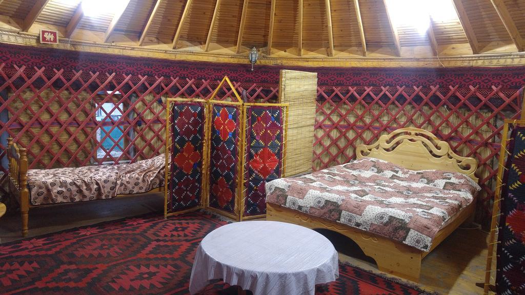 Ethno Guest House Caravan Tamchy Eksteriør billede